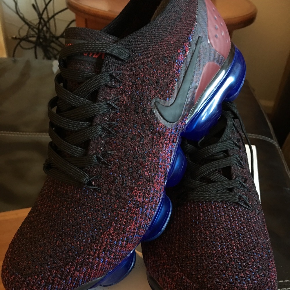 Nike vapormax flyknit women’s shoe